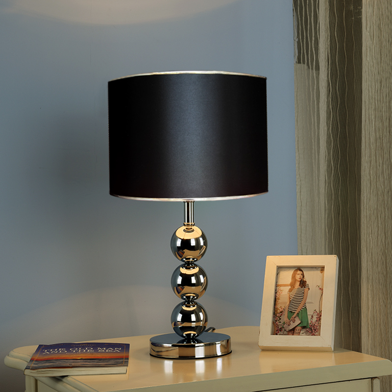 Desk Setup Vintage - แฟชั่นโมเดิร์นสร้างสรรค์โคมไฟตั้งโต๊ะห้องนั่งเล่น Silver Gold ห้องนอนโคมไฟข้างเตียงพร้อมสวิตช์โคมไฟตั้งโต๊ะ