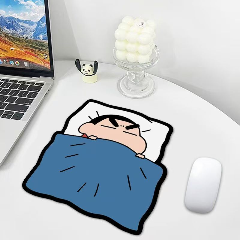 แผ่นรองเมาส์ลายการ์ตูน Crayon  - Desk Setup Rug บทวิจารณ์และราคา